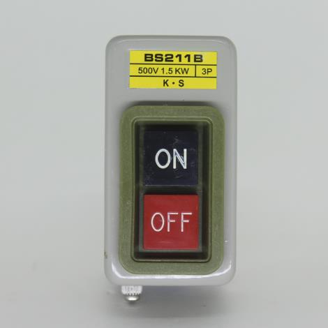 BOTOEIRA TRIF. 30A 3,7KW METAL.SOBREPOR LIGA/DESG.